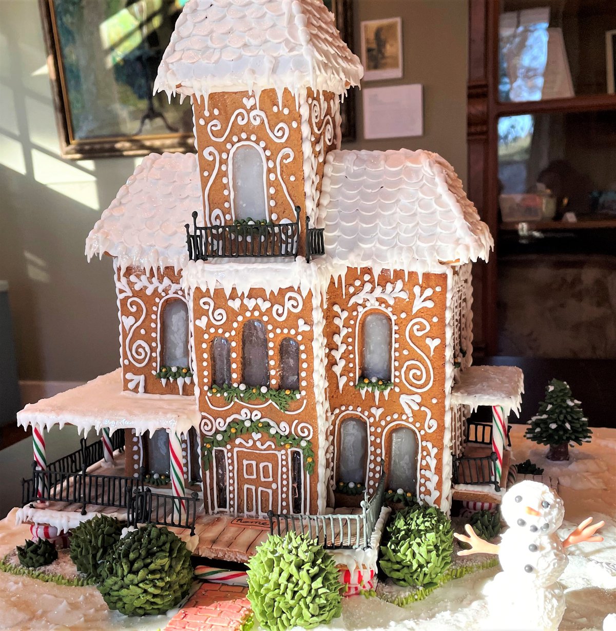 Salem Museum Hosts Gingerbread House Competition